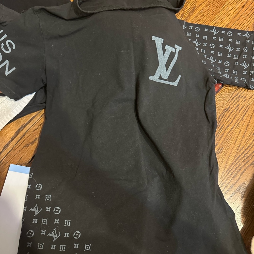 Louis Vuitton Black Garment Tag